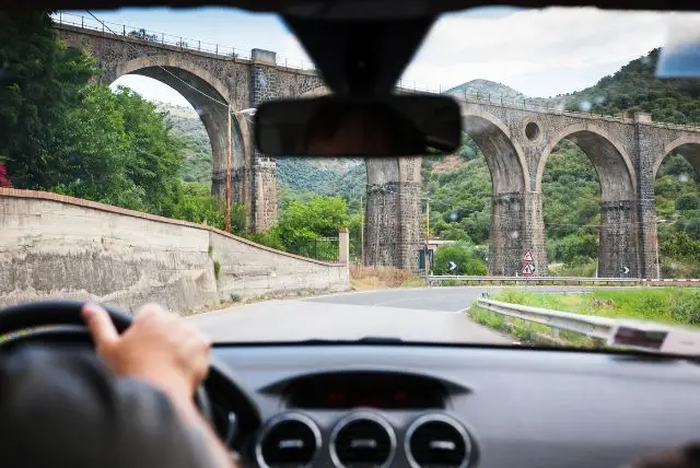 איך מגיעים מסיציליה לסרדיניה