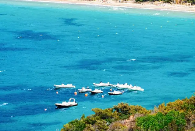 מעבורות בסרדיניה מה חשוב לדעת - מאיפה יוצאות? מחירים? מושבים? מעבר בין איים מומלצים?