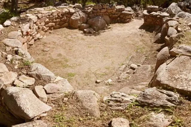 המגדלור של של סנטה תרזה גאלורה credit to getyourguide.com