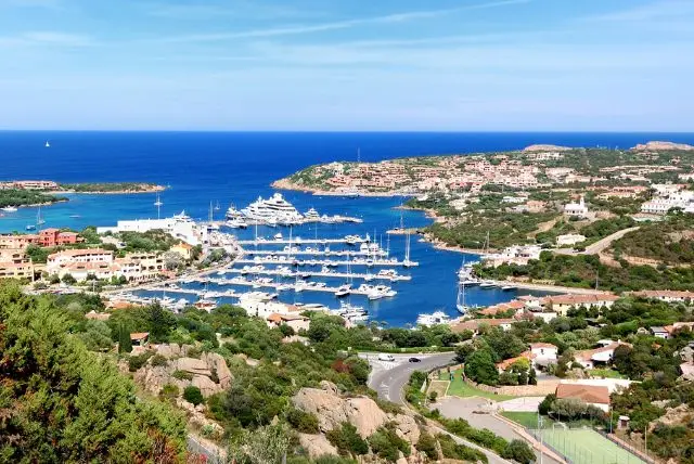 פורטו צ'רבו (עיר הנופש של המיליארדרים) בסרדיניה - Porto Cervo
