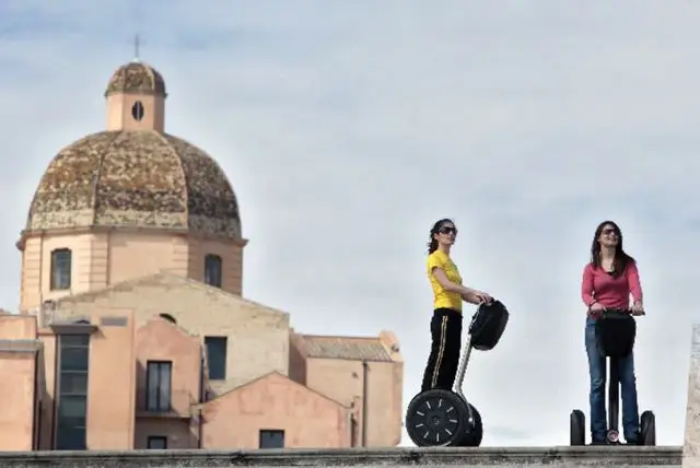 סיור סגוויי בקליארי סרדיניה credit to getyourguide.com