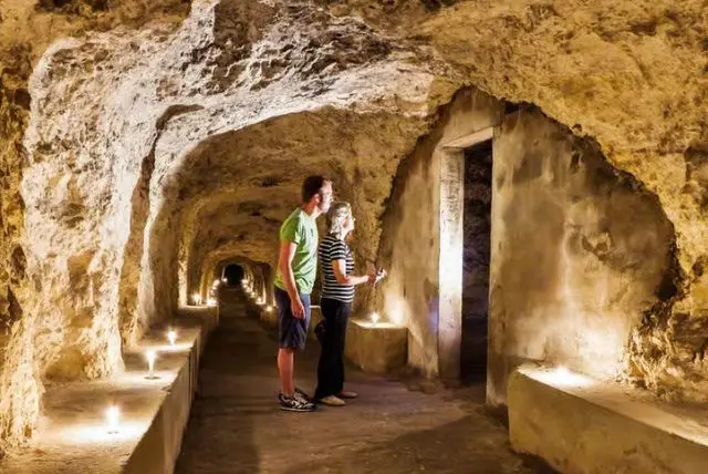 קליארי התחתית - סיור ארכיאולוגי credit to getyourguide.com