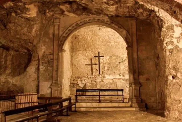 קליארי התחתית - סיור ארכיאולוגי credit to getyourguide.com