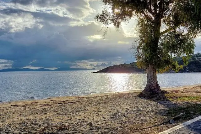העיר סנט'אנטיוכיו באי סאן אנטיוקו (Isola di Sant’Antiochio) בסרדיניה