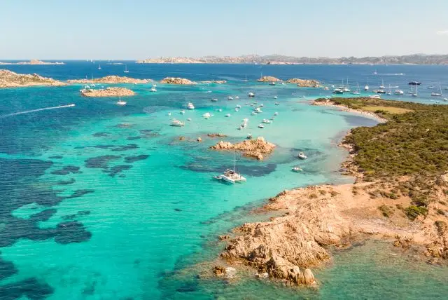 האי סנטה מריה (Santa Maria) מבין איי המדלנה