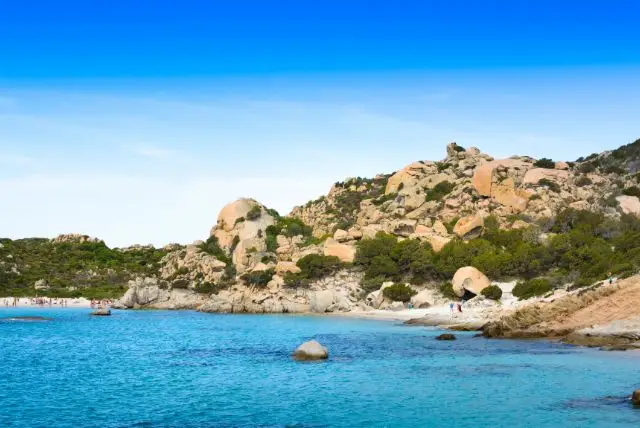 האי ספארג'י (Spargi) מבין איי המדלנה