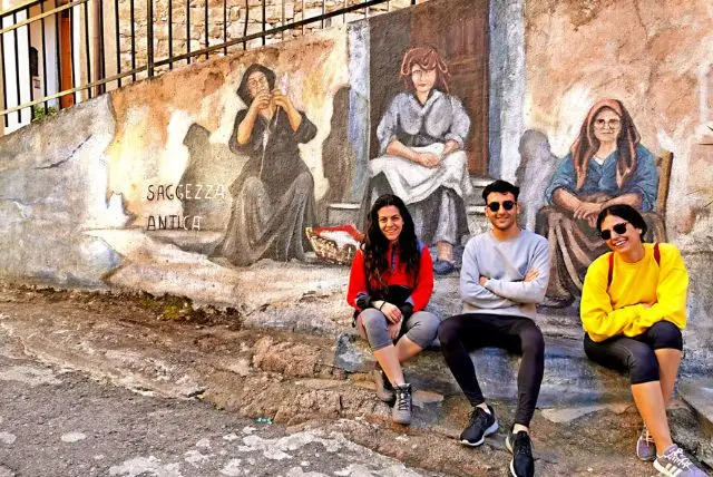 ציורי הקיר של אורגוסולו - מה ואיפה לראות MURALS credit to getyourguide.com