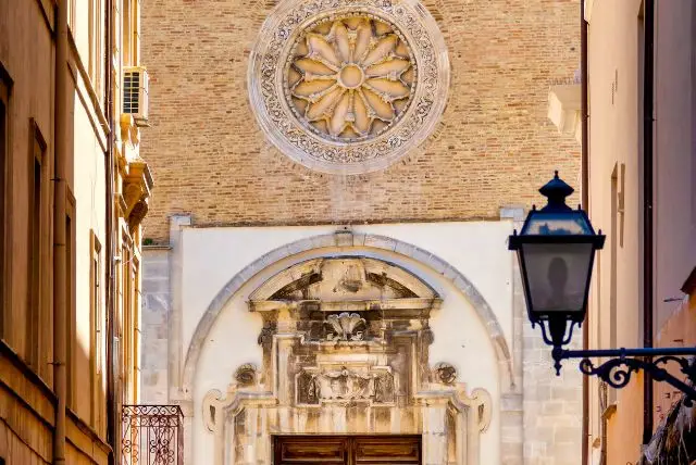 כנסיית סן פרנצ'סקו (Chiesa San Francesco) באיגלסיאס