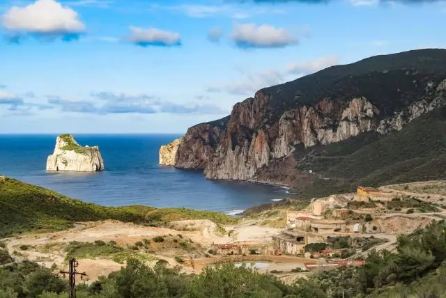 העיירה פורטו פלביה (Porto Flavia) ליד איגלסיאס credit to getyourguide.com