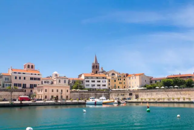 אלגרו (Alghero) בסרדיניה - ברצלונה הקטנה הינה עיירת נופש