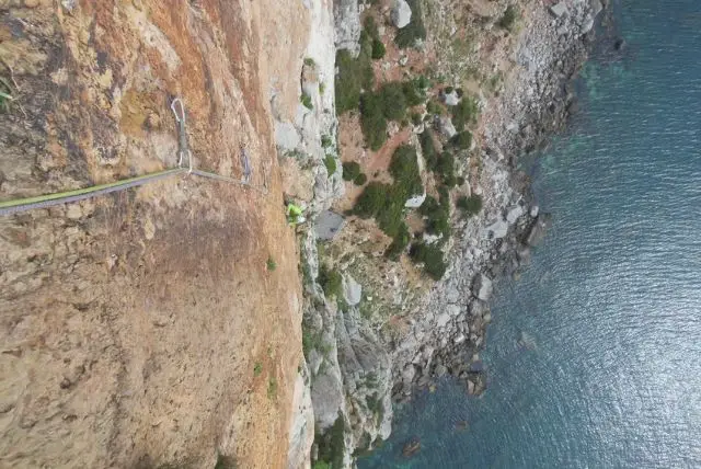 צוק מסואה - אחד המצוקים המרשימים ביותר בדרום-מערב סרדיניה במחוז איגלסיאס (Iglesias) credit to getyourguide.com