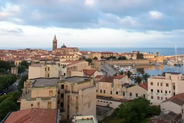 אלגרו (Alghero) בסרדיניה - ברצלונה הקטנה הינה עיירת נופש