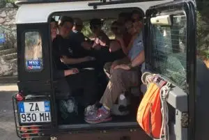 טיול ג'יפים 4 על 4 בסרדיניה credit to getyourguide.com