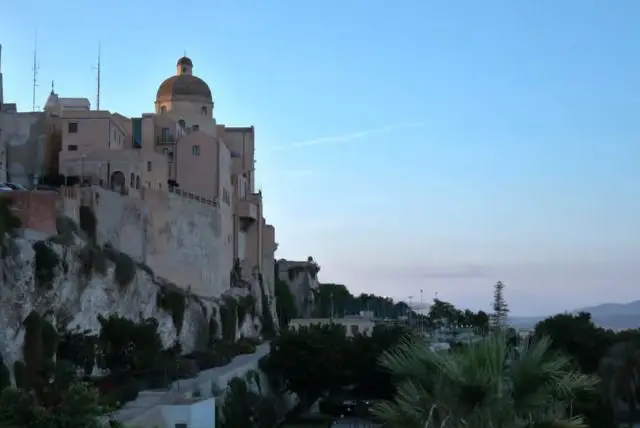 סמטאות קסטלו בקליארי credit to getyourguide.com