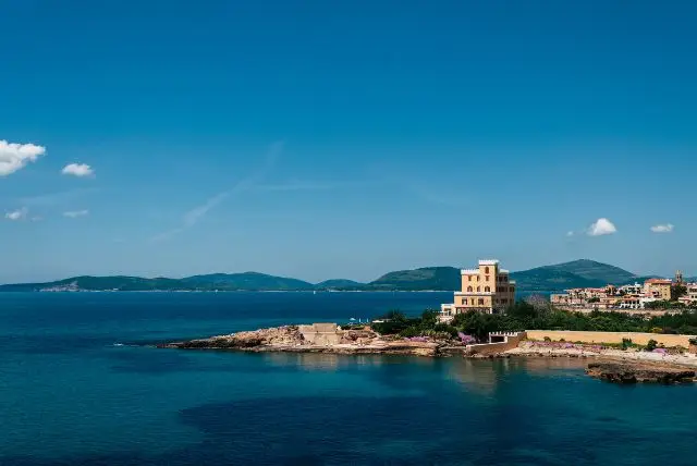 סרדיניה מזג אוויר - תחזית שנתית