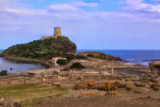 טיול מודרך מקליארי להריסות של נורה (Nora Archaeological Park) credit to getyourguide.com