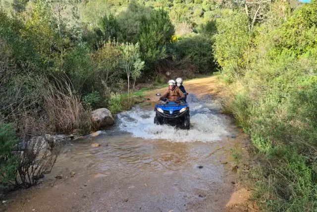 טיולי ATV טרקטורונים בסרדיניה credit to getyourguide.com
