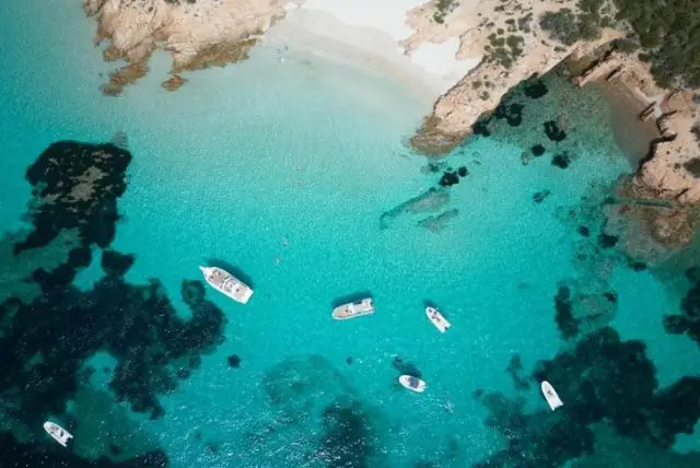 Romazzino - בית מלון יוקרתי 5 כוכבים בצפון-מזרח סרדיניה credit to booking.com