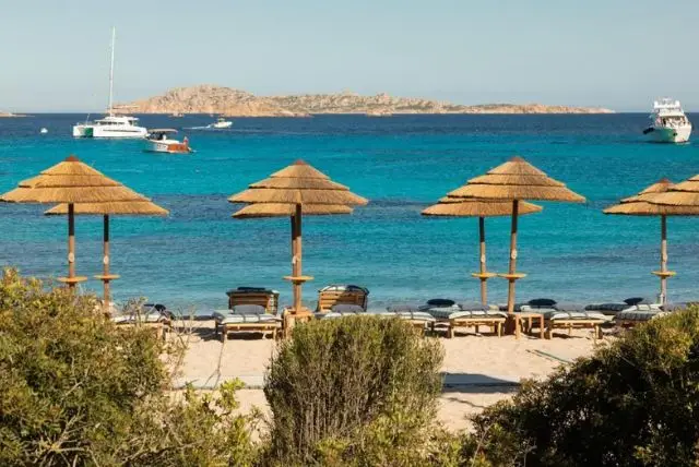 Romazzino - בית מלון יוקרתי 5 כוכבים בצפון-מזרח סרדיניה credit to booking.com